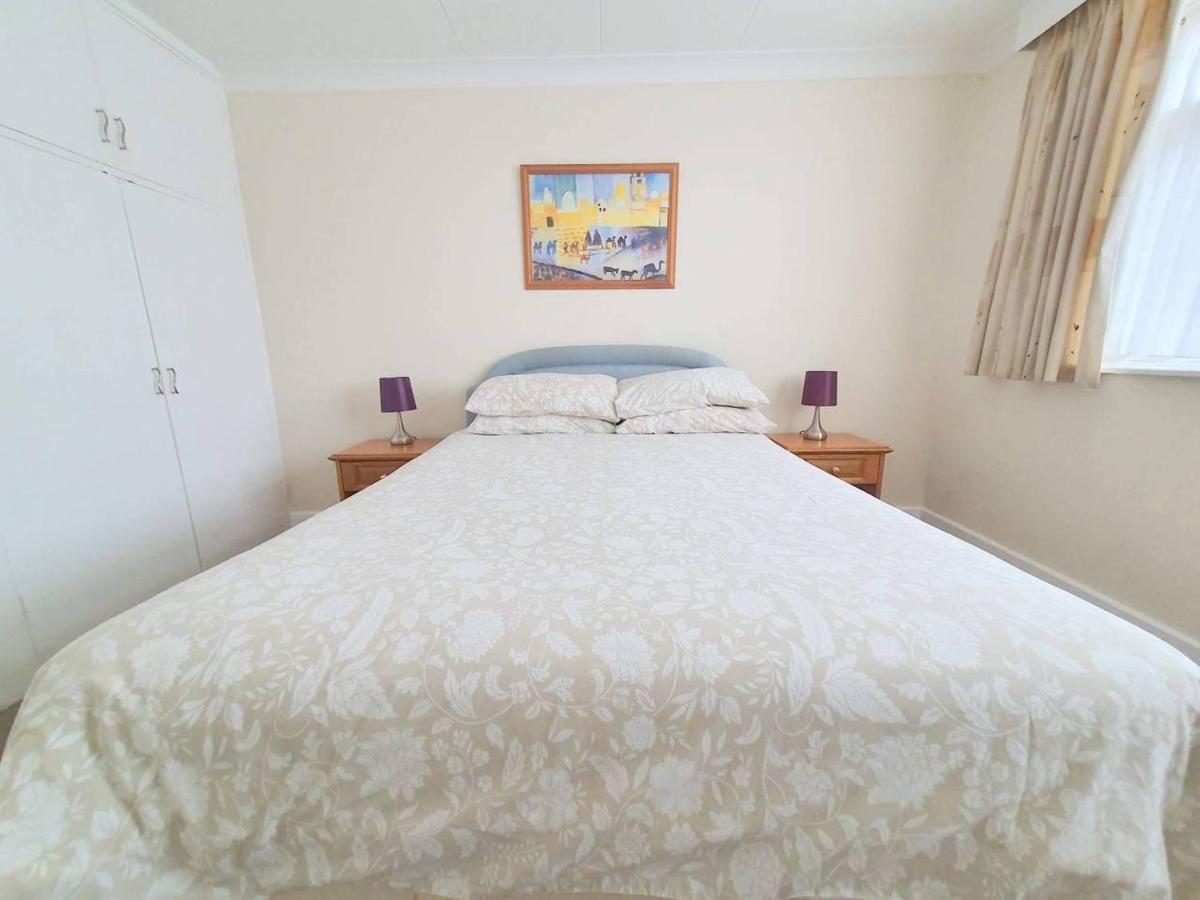 Wentworth Apartment With 2 Bedrooms, Superfast Wi-Fi And Parking Sittingbourne Luaran gambar